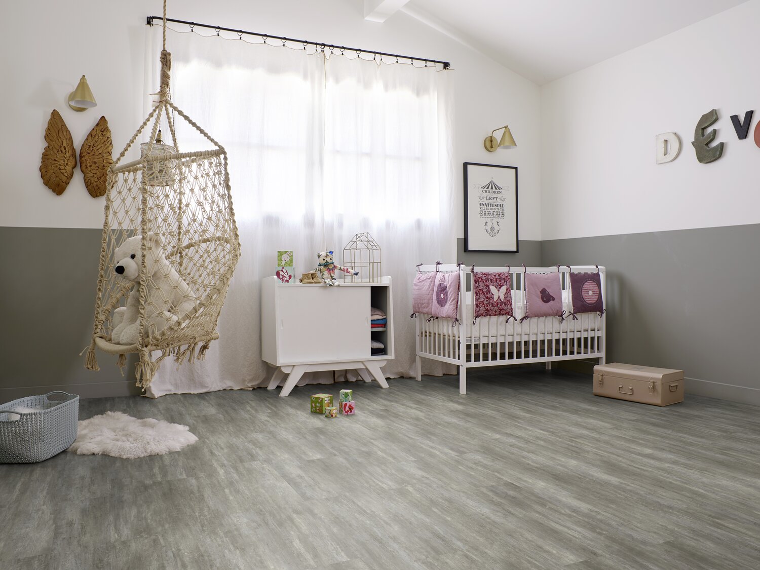 RS33019_Arco bedroom.jpg