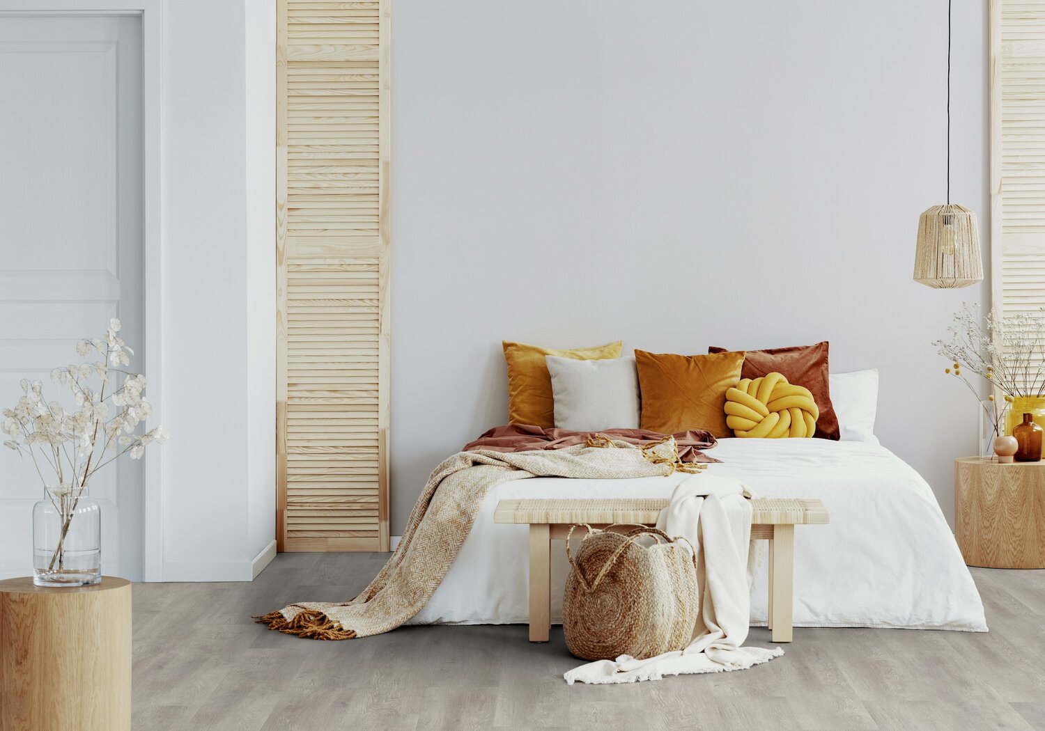 RS37943_empire pearl - bedroom-lpr.jpg