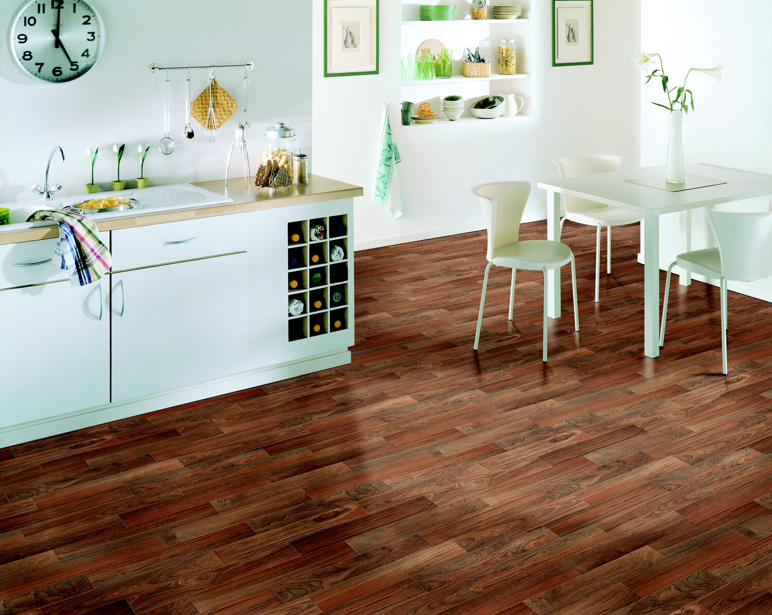 RS9418_TeckMielKitchen-hpr.jpg