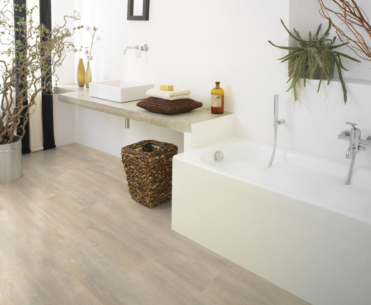 RS36455_Jive sand bathroom-lpr.jpg