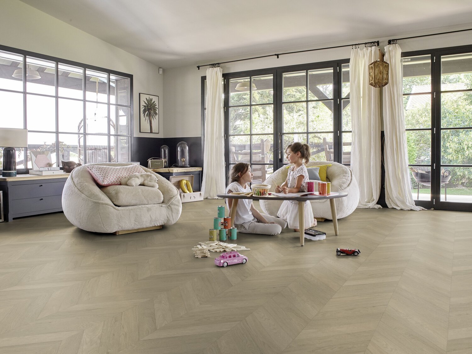 JPG 72 dpi-Azay Honey Livingroom.jpg