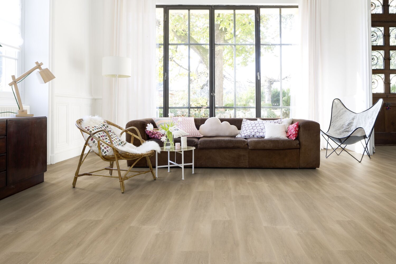JPG 72 dpi-cognac scandi oak living.jpg