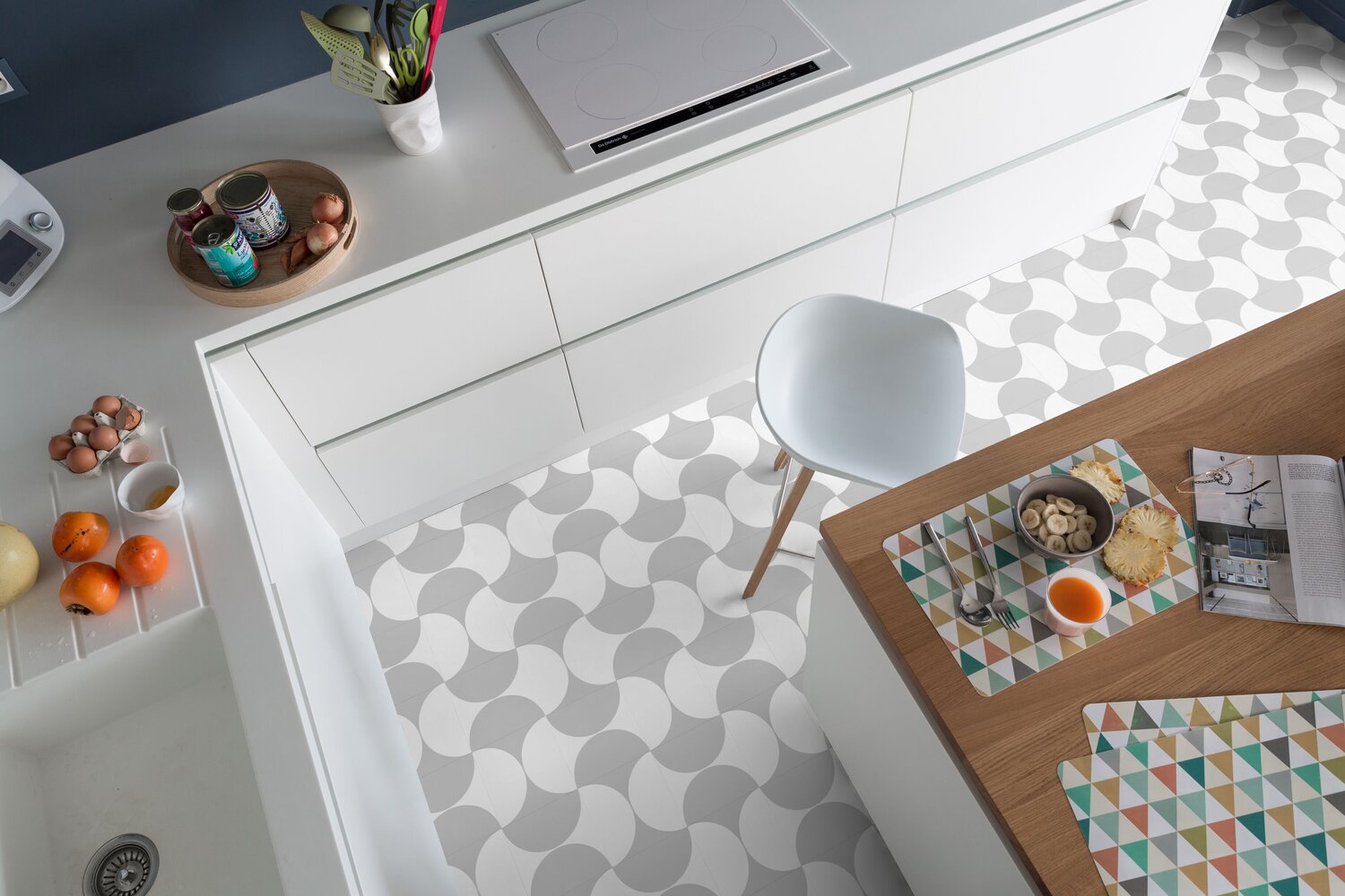 JPG 72 dpi-luna grey kitchen.jpg