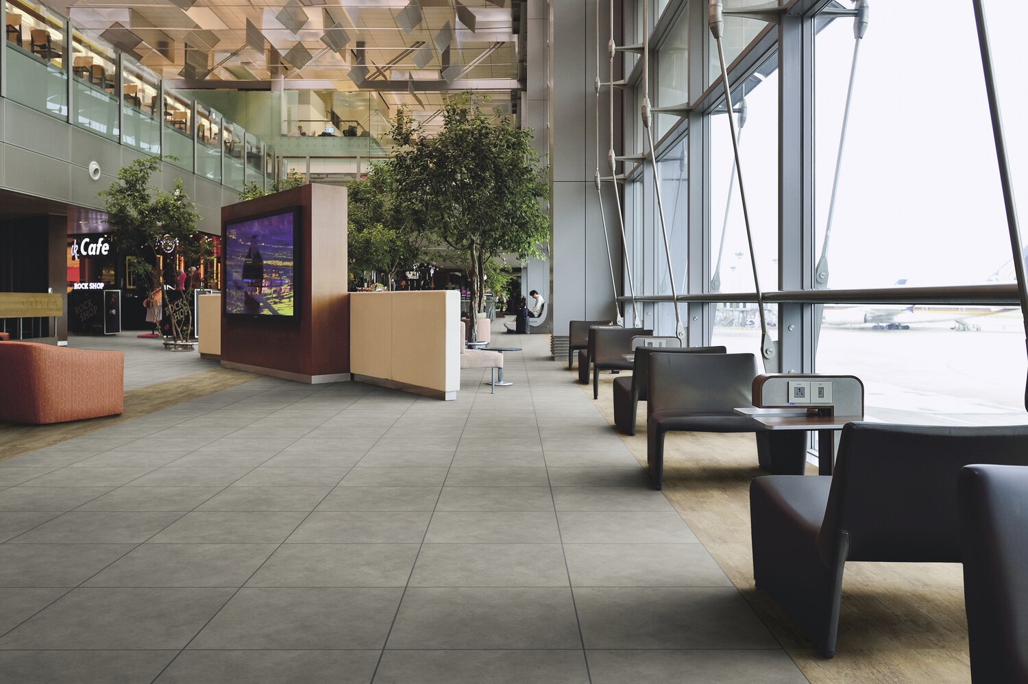 HALL CHALESTONE6.jpg